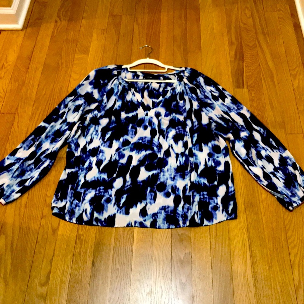 APT. 9 Blue and White Blouse, V-cut, Size 1x, worn twice